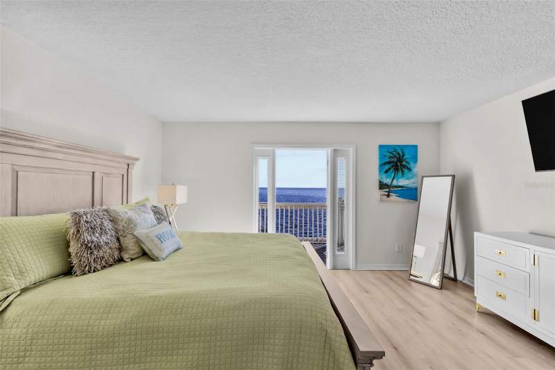 2 bedroom Condominium at 5026 COQUINA KEY DRIVE #5026, WATERSIDE AT COQUINA KEY SOUTH, ST PETERSBURG — photo 3