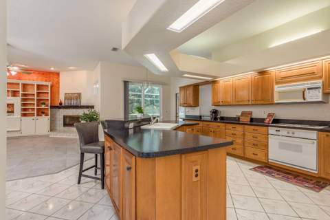 771 Weathersfield Drive, Dunedin FL - photo 6 of 6