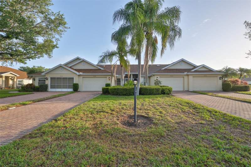 2 bedroom Condominium at 2020 Nantucket Drive, Nantucket III Condo, Sun City Center — photo 4