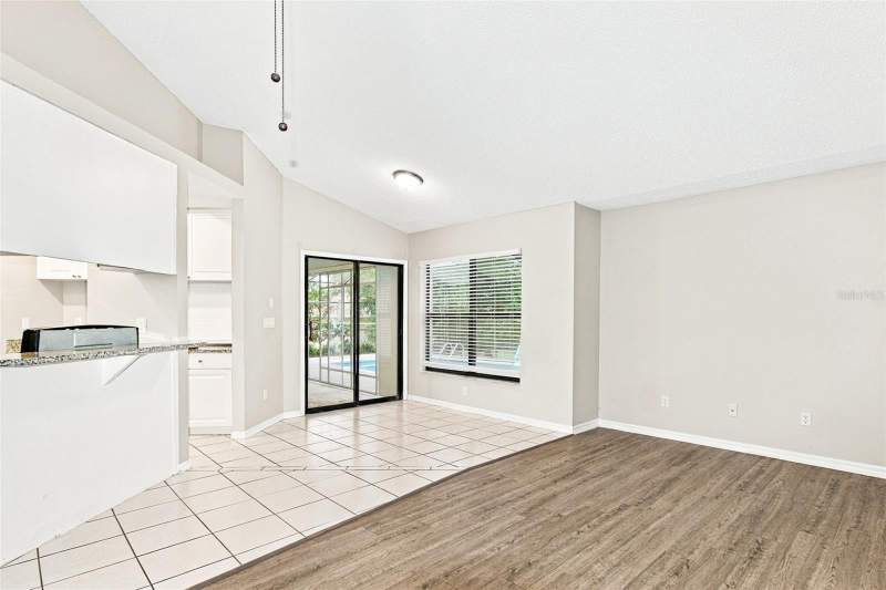 3 bedroom Single Family Residence at 4415 Las Palmas Avenue, Berkeley Manor, Spring Hill — photo 4