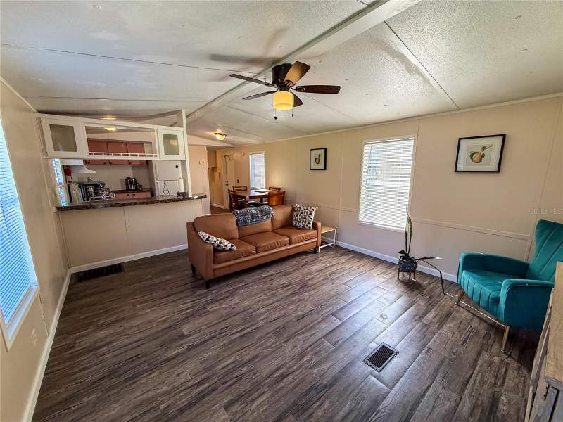 2 bedroom Manufactured Home at 24325 SW 46th Avenue, Newberry, Newberry — photo 5