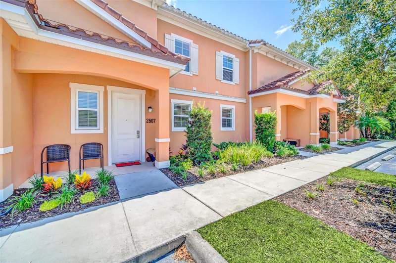 2 bedroom Townhouse at 2607 CORVETTE LANE, REGAL OAKS AT OLD TOWN, KISSIMMEE — photo 1