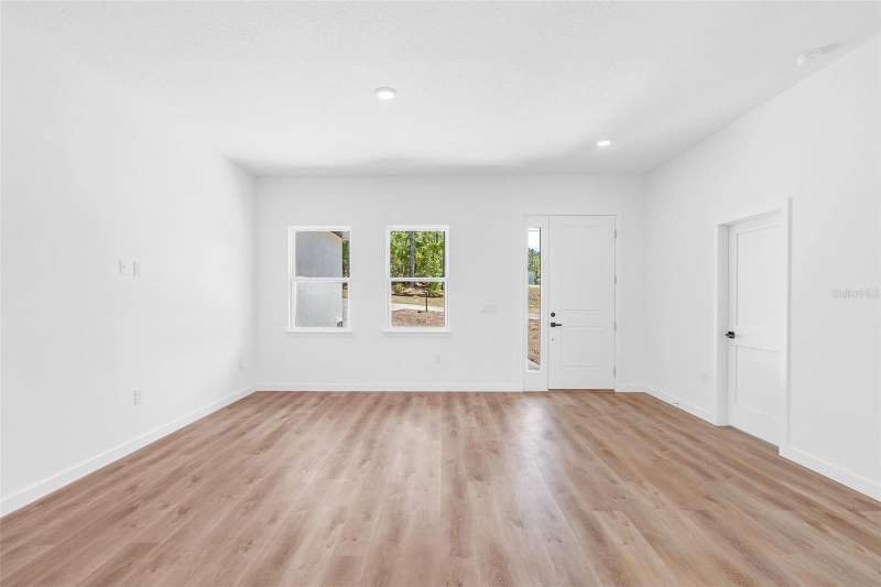 4 bedroom Single Family Residence at 8812 N Lansen Way, Citrus Spgs Unit 06, Citrus Springs — photo 4