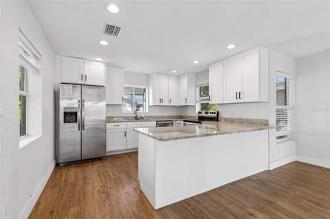 125 Harbor Bluff Drive, Largo FL - photo 18 of 99