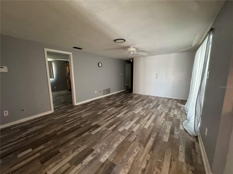 4 bedroom Single Family Residence at 907 S FLORIDA AVENUE, EL HOADLEYS ADD, TARPON SPRINGS — photo 5