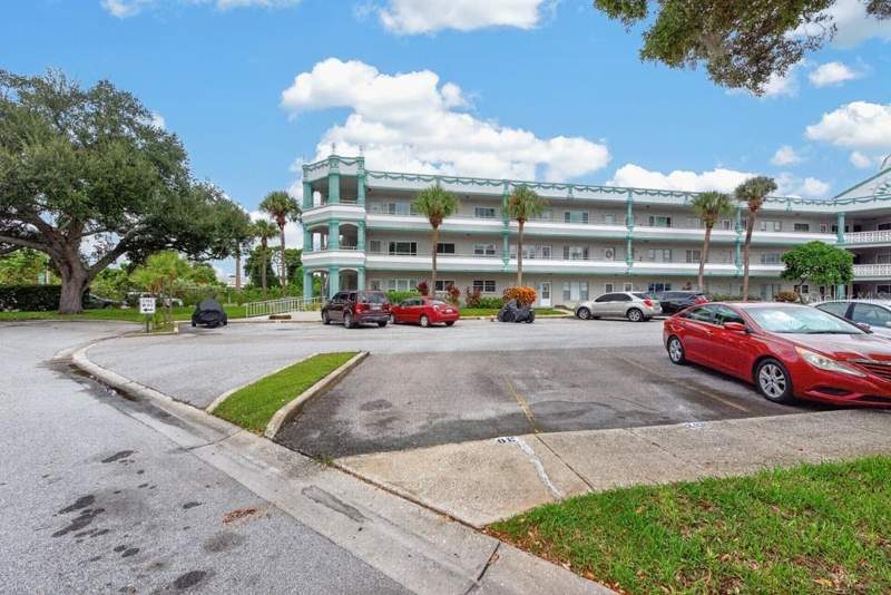 2 bedroom Condominium at 2370 Jamaican Street #30, On Top Of The World, Clearwater — photo 3