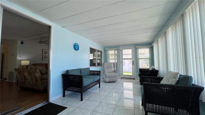 2 bedroom Mobile Home at 1100 Belcher Road #241, Largo, Largo — photo 3