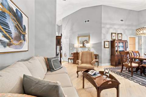 435 Date Palm Court, St Petersburg FL - photo 8 of 52