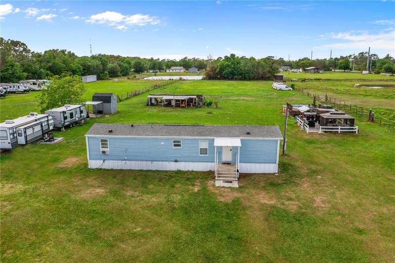 2 bedroom Manufactured Home at 3834 Hixon Avenue, S L & I C, St Cloud — photo 2