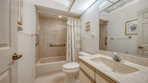 3374 W Chelmsford Court #9, Sarasota FL - photo 18 of 37