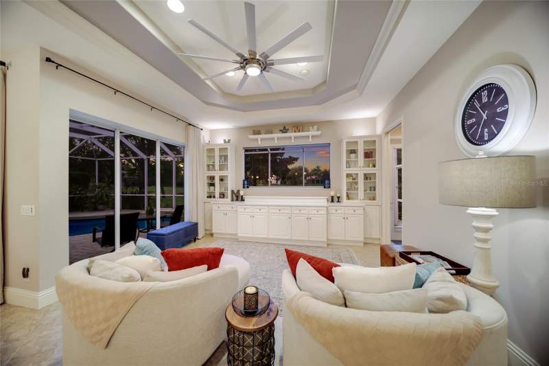 4 bedroom Single Family Residence at 14703 Sundial Place, Greenbrook Village Subphase Ll, Lakewood Ranch — photo 4