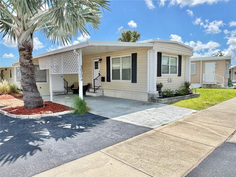 1 bedroom Manufactured Home at 310 Mount Piney Avenue #266, Mobel Americana Mobile Home Park Unrec, St Petersburg — photo 2