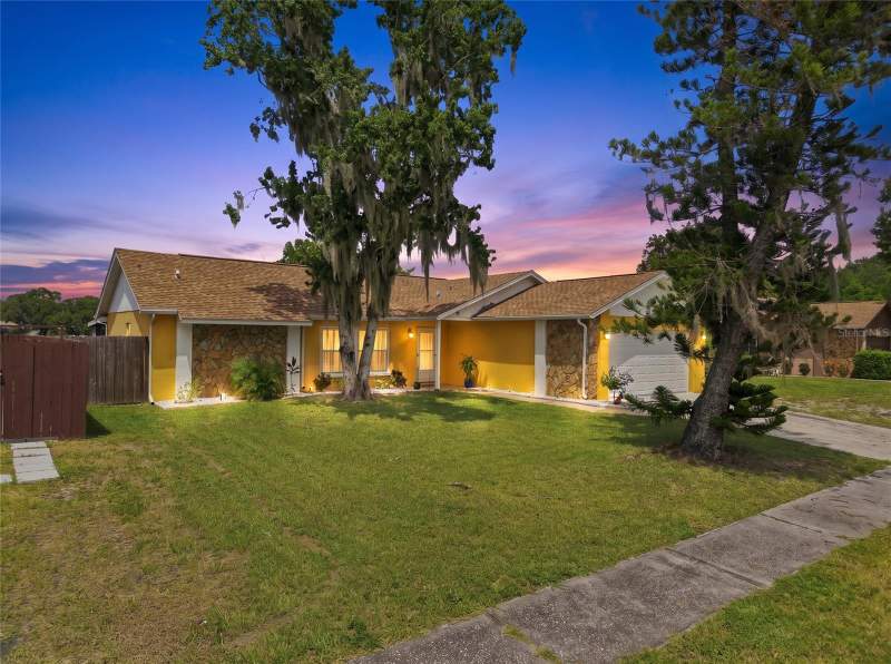 7301 BRAMBLEWOOD DRIVE home for sale in Orchid Lake Village