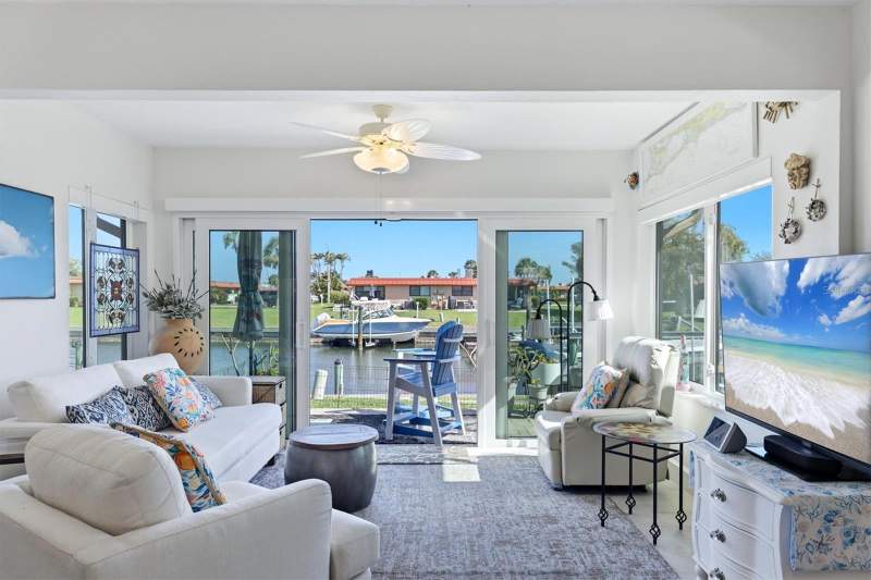2 bedroom Condominium at 9528 Antiqua Cove #9528, Palma Sola Harbour Sec 4, Bradenton — photo 2