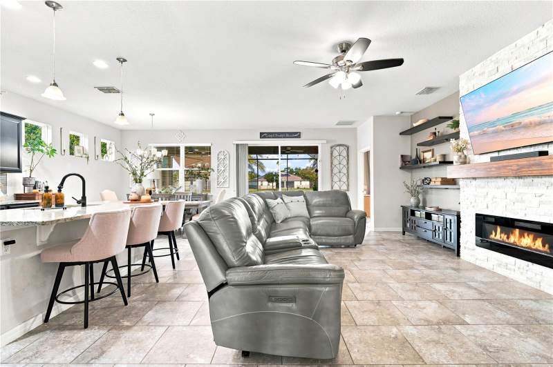 4 bedroom Single Family Residence at 632 E Victoria Trails Boulevard, Victoria Park Increment 5 Northw, Deland — photo 5