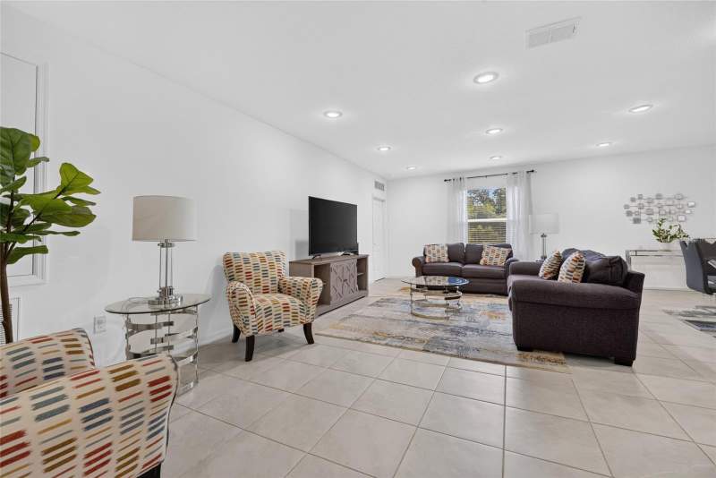 4 bedroom Single Family Residence at 15685 SW 40th Avenue, Marion Oaks 05, Ocala — photo 5