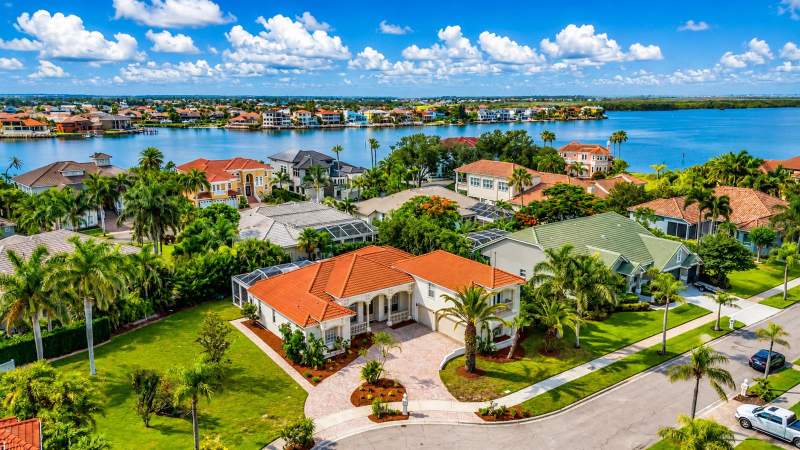 4 bedroom Single Family Residence at 5909 Zaki Lane, Andalucia Sub, Apollo Beach — photo 2