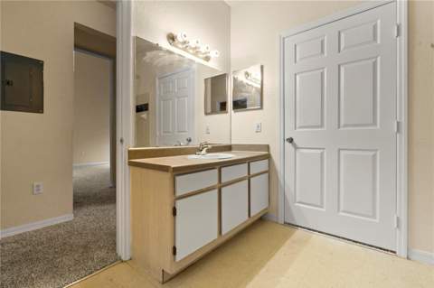 6021 Westgate Drive #823, Orlando FL - photo 18 of 39