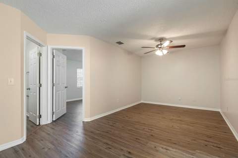 4936 Bellthorn Drive, Orlando FL - photo 16 of 29