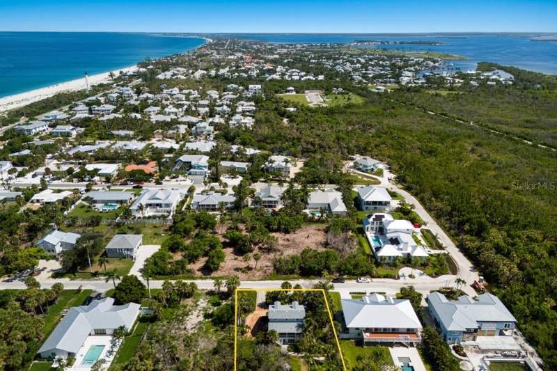 3 bedroom Single Family Residence at 362 Baily Street, Golden Beach, Boca Grande — photo 2