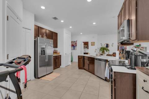 1994 Birnham Wood Bend, Kissimmee FL - photo 13 of 44