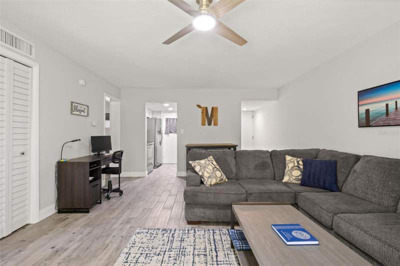 2 bedroom Condominium at 1147 King Arthur Court #204, King Arthurs Court Condo, Dunedin — photo 5