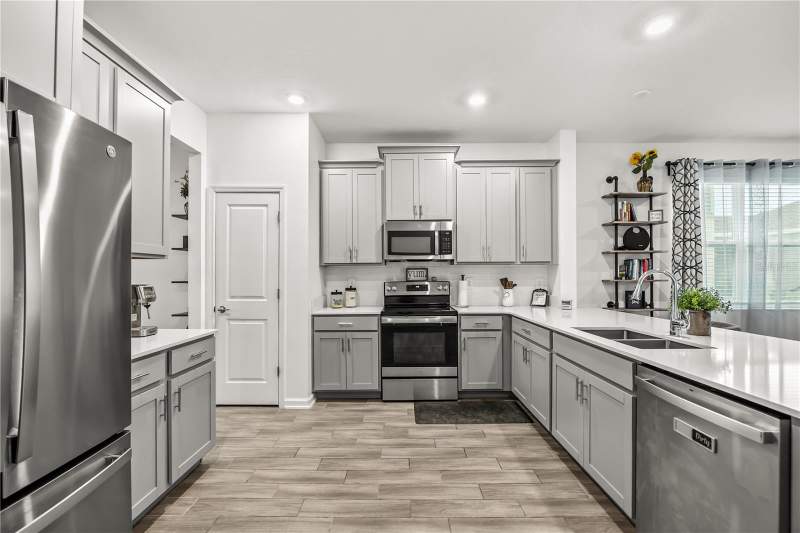3 bedroom Single Family Residence at 6428 Sprucepine Lane, Pine Glen, St Cloud — photo 3