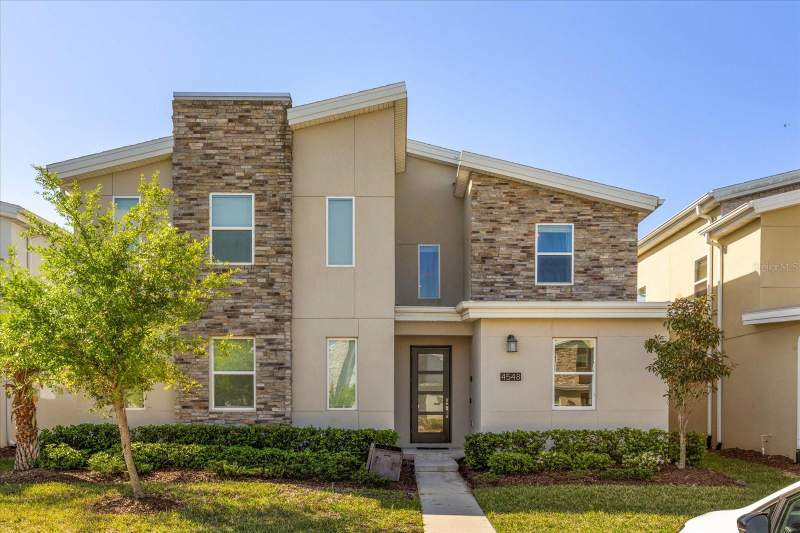 4548 TARGET BOULEVARD home for sale in Cove Storey Lake