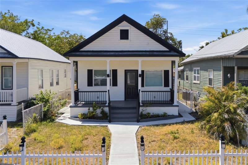 3 bedroom Single Family Residence at 2120 W Nassau Street, Benjamins Add To West Ta, Tampa — photo 2