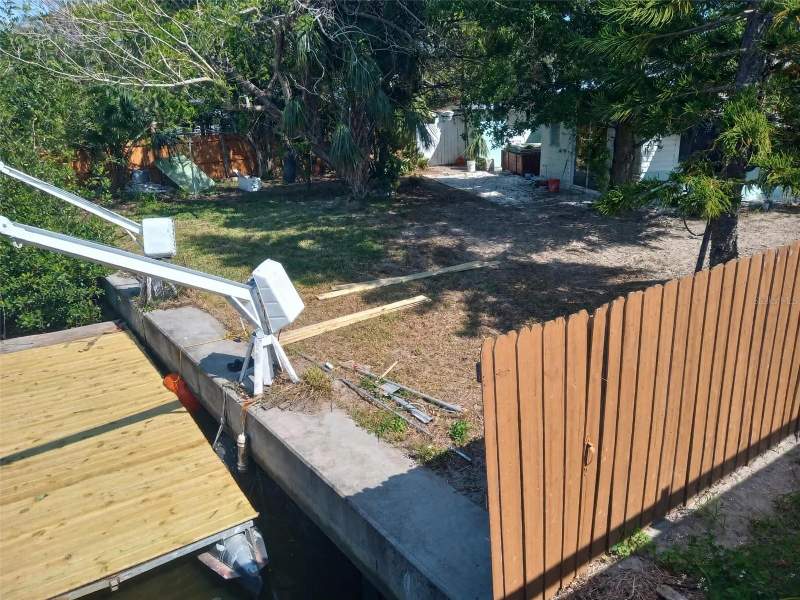 4 bedroom Single Family Residence at 6631 Rosati Lane, Brookwood 1st Add Bear Creek Rep, St Petersburg — photo 5