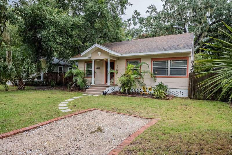2 bedroom Single Family Residence at 828 Osceola Street, Rosedale Add, Lakeland — photo 4