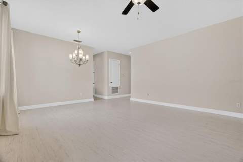 10429 Stapeley Dr, Orlando FL - photo 13 of 59