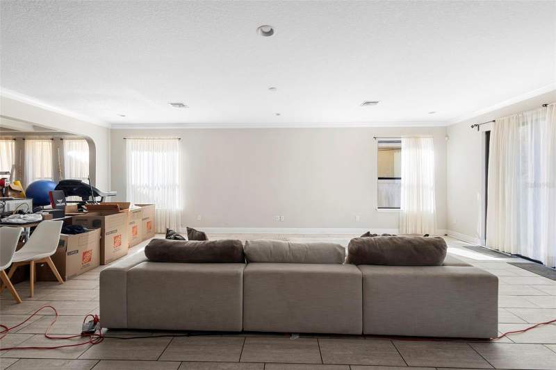 5 bedroom Single Family Residence at 1214 FOUNTAIN COIN LOOP, RESERVE/GOLDEN ISLE, ORLANDO — photo 4