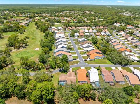 9354 Mississippi Run, Weeki Wachee FL - photo 12 of 78