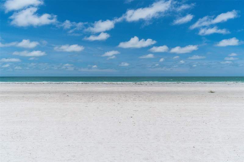 Silver Sands Beach & Racquet Club