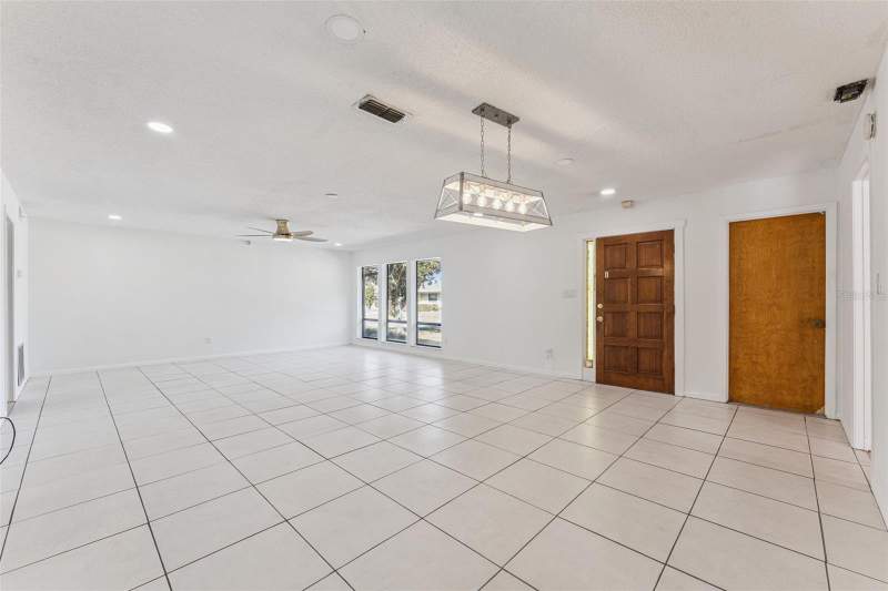 3 bedroom Villa at 1457 Magellan Circle #1003, Laurel Hills 01, Orlando — photo 3