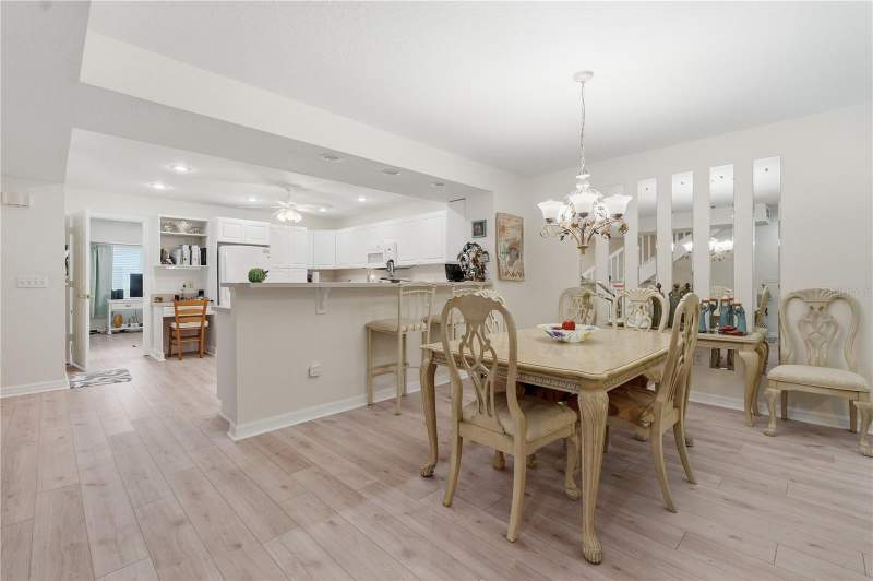 3 bedroom Townhouse at 545 Pinellas Bayway #302, Tern Bay Twnhms, St Petersburg — photo 4