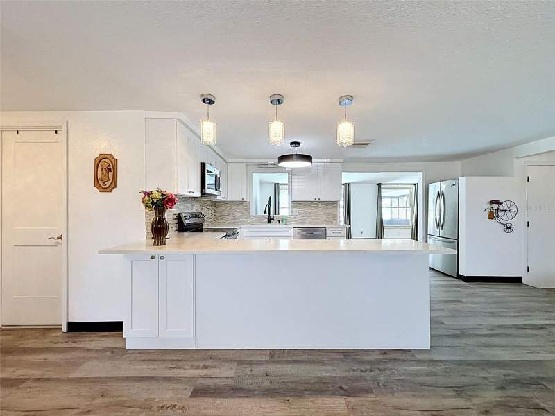 2 bedroom Single Family Residence at 12735 1st Isle, Leisure Beach, Hudson — photo 3