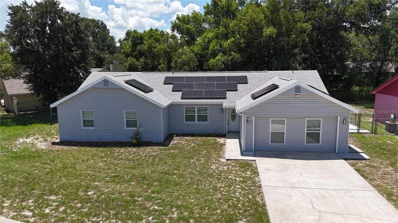 4 bedroom Single Family Residence at 6120 CENTENNIAL DRIVE, LAKE SPARLING HEIGHTS, ORLANDO — photo 2