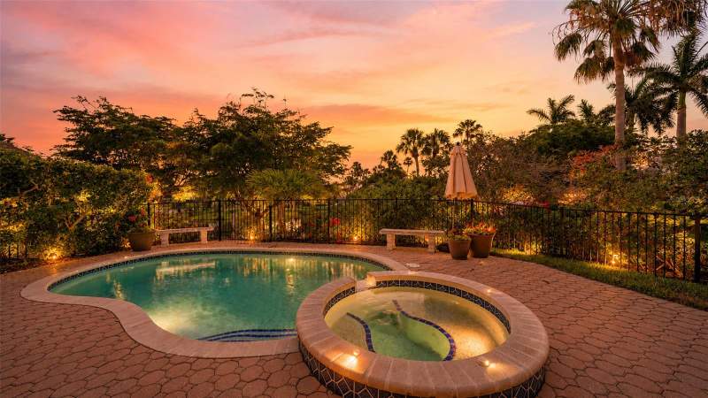 4 bedroom Single Family Residence at 3563 Fair Oaks Lane, Queens Harbour, Longboat Key — photo 3