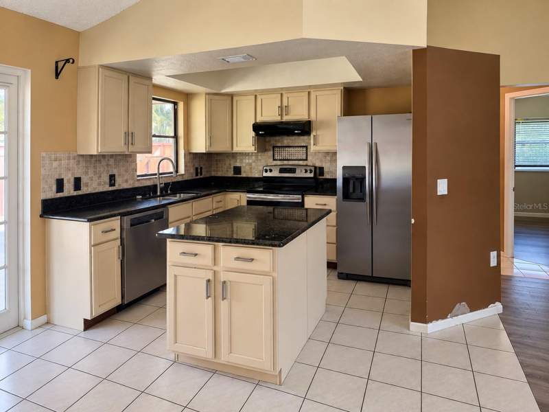 3 bedroom Single Family Residence at 4723 Busti Drive, Sarasota Spgs, Sarasota — photo 5