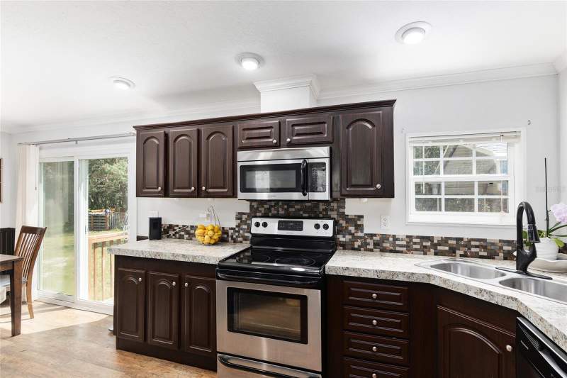 4 bedroom Manufactured Home at 14785 SW 71st Avenue Road, Marion Oaks Ranches, Ocala — photo 4