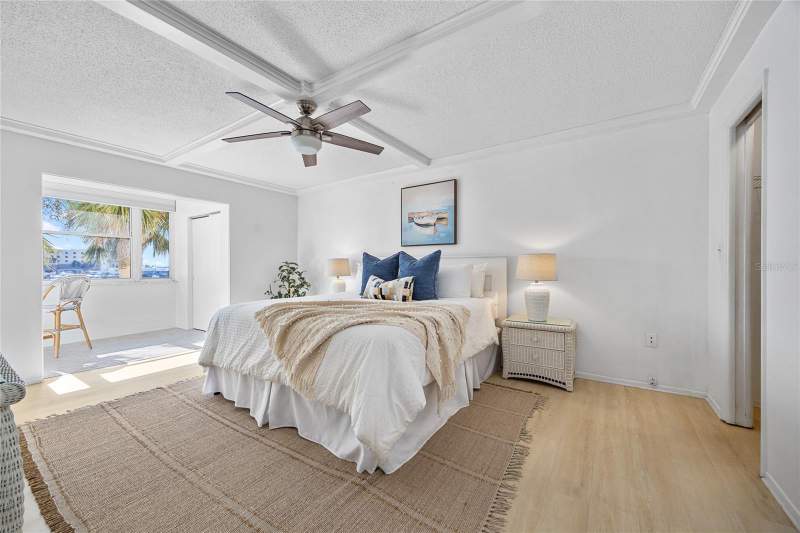 2 bedroom Condominium at 4775 Cove Circle #203, Continental Towers Condo, St Petersburg — photo 3
