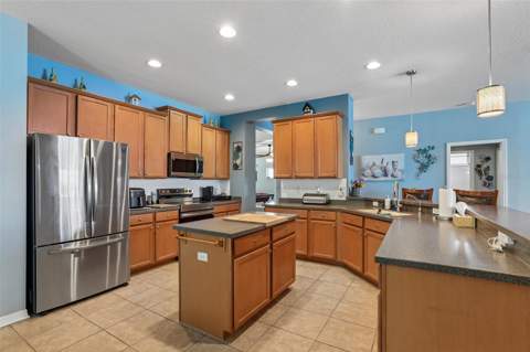 809 Seminole Sky Drive, Ruskin FL - photo 19 of 63