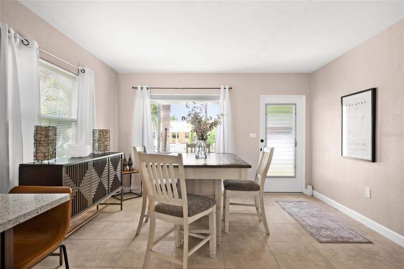 2 bedroom Single Family Residence at 2920 57th Street, Boca Ceiga Park, Gulfport — photo 4