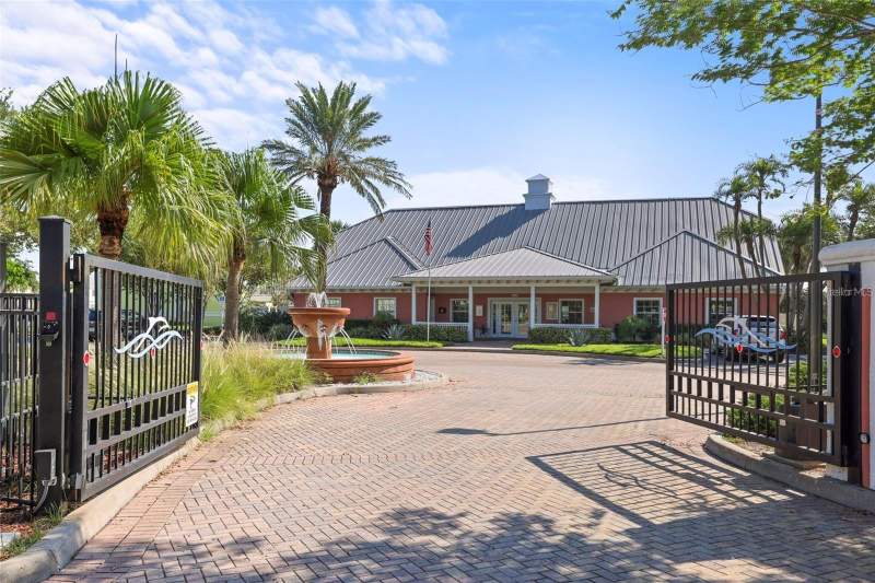 1 bedroom Condominium at 118 Pompano Drive #B, Waterside At Coquina Key North, St Petersburg — photo 2