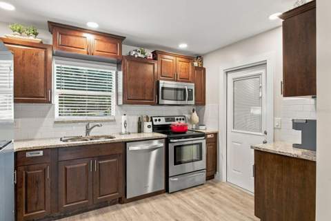 2080 Butternut Circle, Clearwater FL - photo 13 of 29