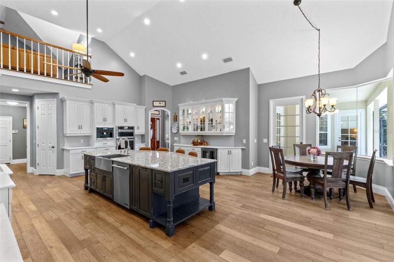 5 bedroom Single Family Residence at 149 Cherry Creek Circle, Reserve At Tuscawilla Ph 1 The, Winter Springs — photo 2