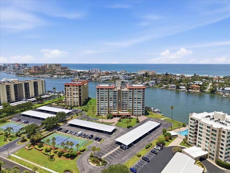 2 bedroom Condominium at 736 Island Way #1003, 736 Island Way Condo, Clearwater Beach — photo 2