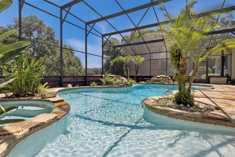 4 bedroom Single Family Residence at 605 Old Mount Dora Road, Eustis, Eustis — photo 4